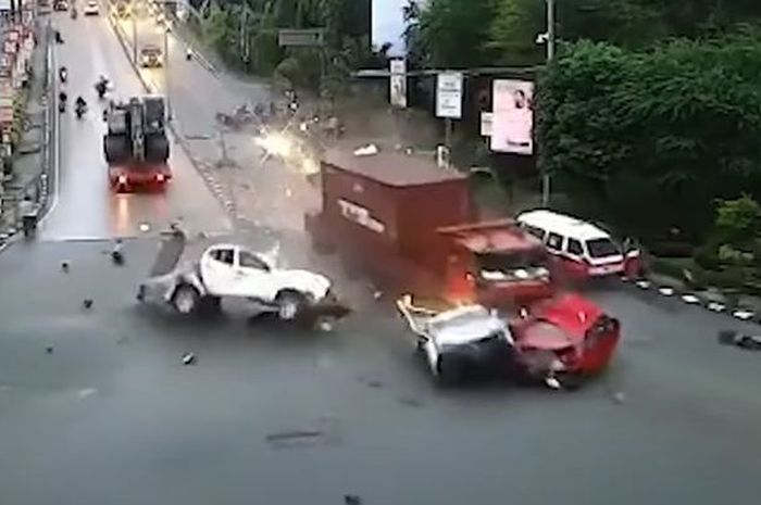 Ilustrasi truk mengalami rem blong