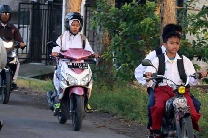 Alasan pelajar dilarang bawa motor ke sekolah