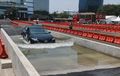 Sebelum Beli Mobil, Toyota Suguhkan TDE, Bisa Slalom Hingga Nyemplung Banjir