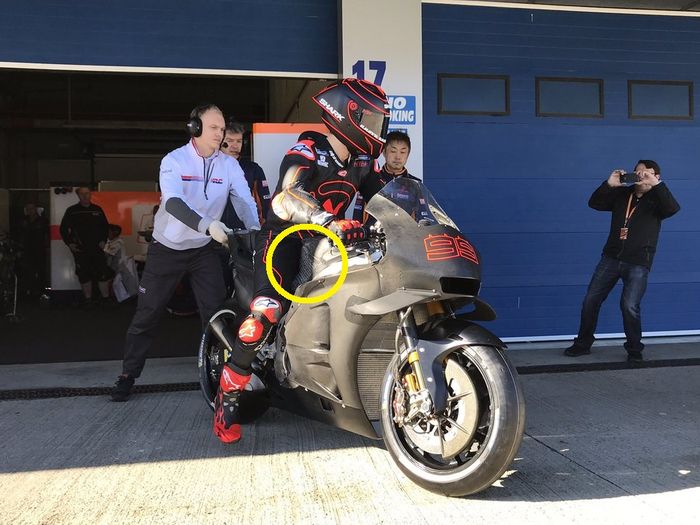 Jorge Lorenzo menjalani tes MotoGP di Jerez hari pertama dengan tangki baru