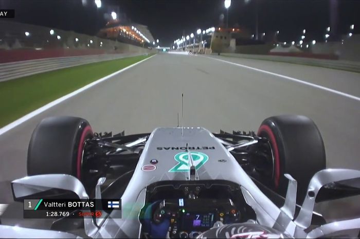 Valtteri Bottas saat mengukir waktu tercepat pada kualifikasi GP F1 Bahrain 2017
