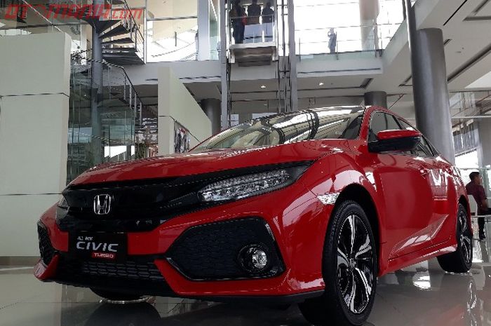 All New Civic Turbo di diler Honda Nusantara MT Haryono