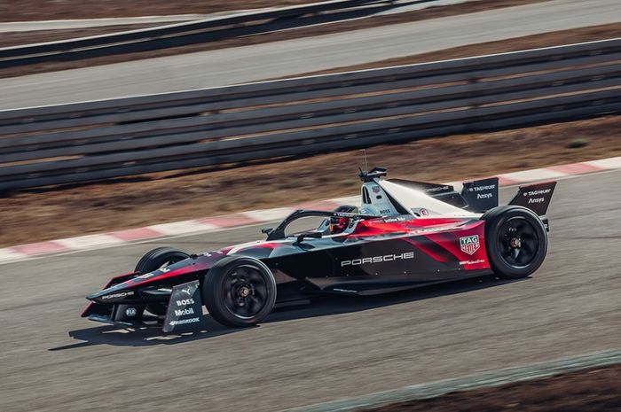 Formula E mengubah beberapa regulasi sebelum musim 2023, ada pit stop tapi enggak ada Fanboost.