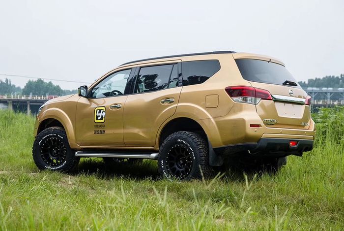 Modifikasi Nissan Terra pasang pelek  XD Series dibalut ban BFGoodrich A/T