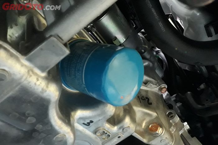 Sebenarnya filter oli KW tidak bisa dibilang palsu, begitupun filter oli palsu bukan berarti dikategorikan sebagai KW.