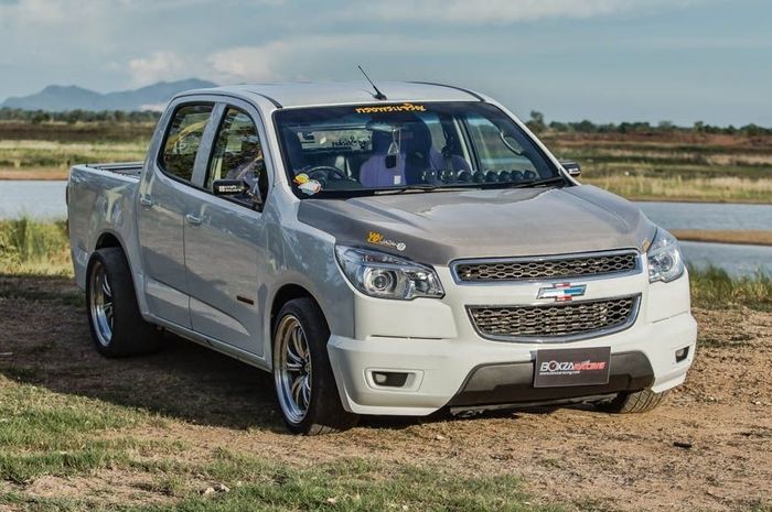 Modifikasi Chevrolet Colorado asal Thailand ini tampil agresif bergaya racing
