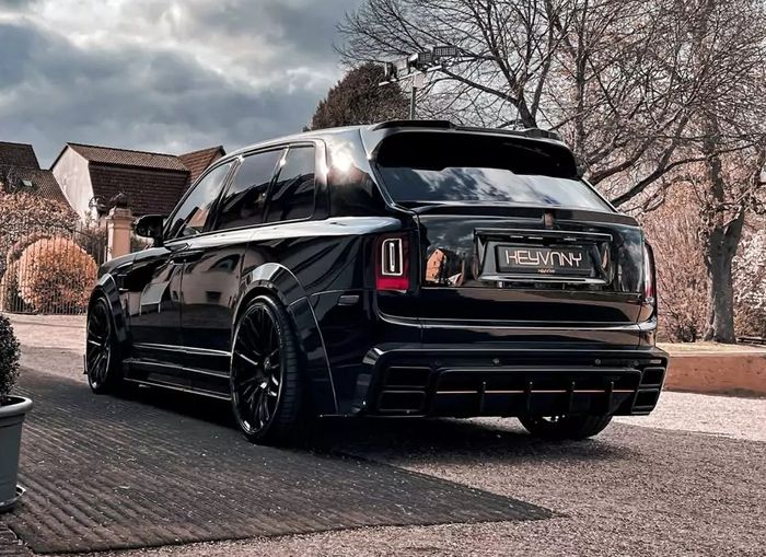 Modifikasi Rolls-Royce Cullinan bertenaga 740 dk ini punya desain buritan agresif