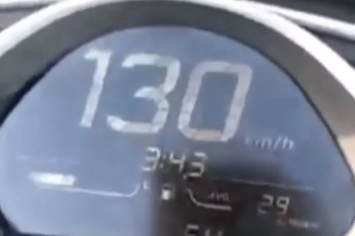 Panel indikator All New Honda PCX 150 saat di tes top speed