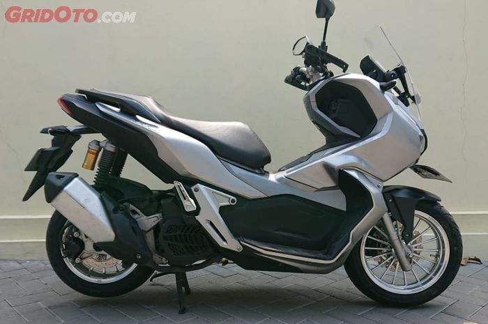 Pelek Aftermarket Untuk Honda Adv 150 Buat Yang Enggak Suka Custom Ruji Gridoto Com