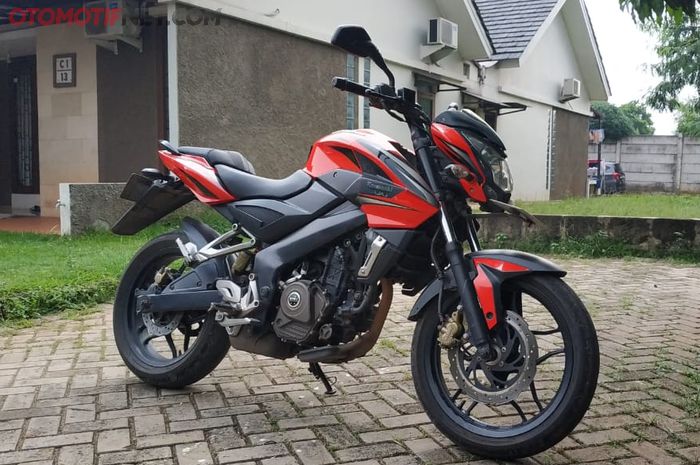 Kawasaki Bajaj Pulsar 200NS