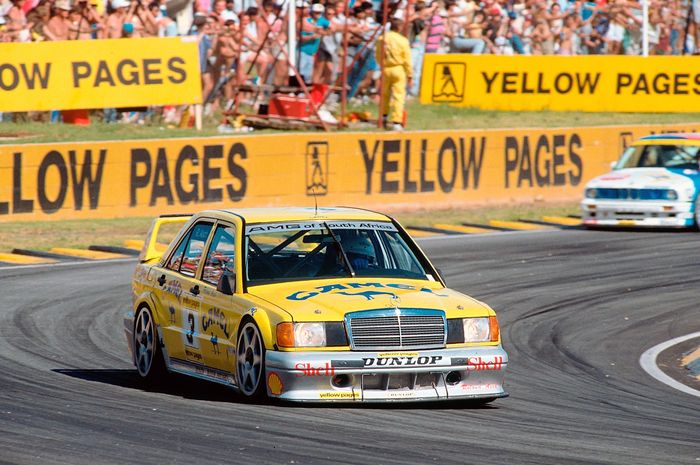 Balap mobil touring Jerman (DTM) sempat digelar di sirkuit berbagai negara, seperti Kyalami, Afrika Selatan ini tahun 1990