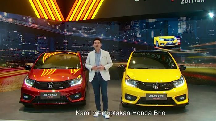 New Honda Brio RS Urbanite hadir dalam dua pilihan warna.