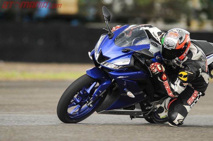 ninja yamaha r15