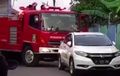 Menghalangi Mobil Pemadam, Resiko Tanggung Sendiri, Sah Didorong Paksa