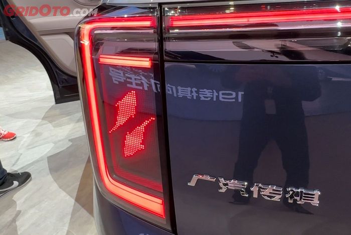 Lampu belakang GAC S9 ini bisa diseting sesuai dengan kemauan pemilik