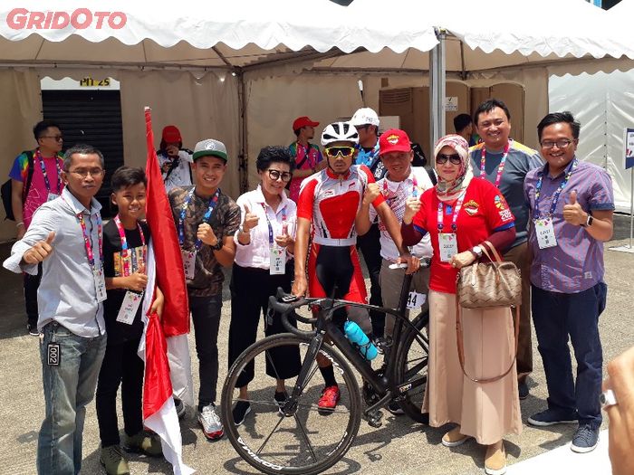 M Fadli ditemui penggemarnya usai balap Paracycling Asian Para Games 2018
