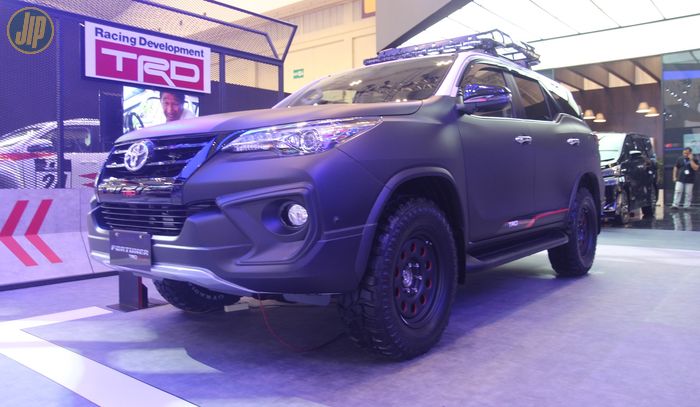 Toyota Fortuner TRD Sportivo