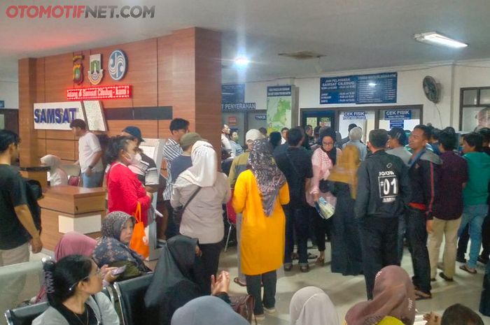 Persyaratan bayar pajak kendaraan jika diwakilkan.