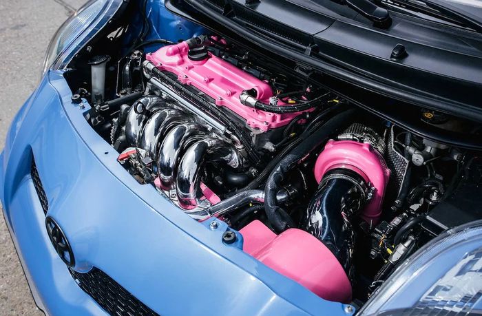 Mesin modifikasi Toyota Yaris bakpao disuntik turbo tembus 400 dk