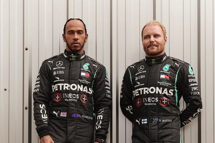 Valtteri Bottas resmi menandatangani perpanjangan kontrak dengan tim Mercedes, bagaimana dengan Hamilton?