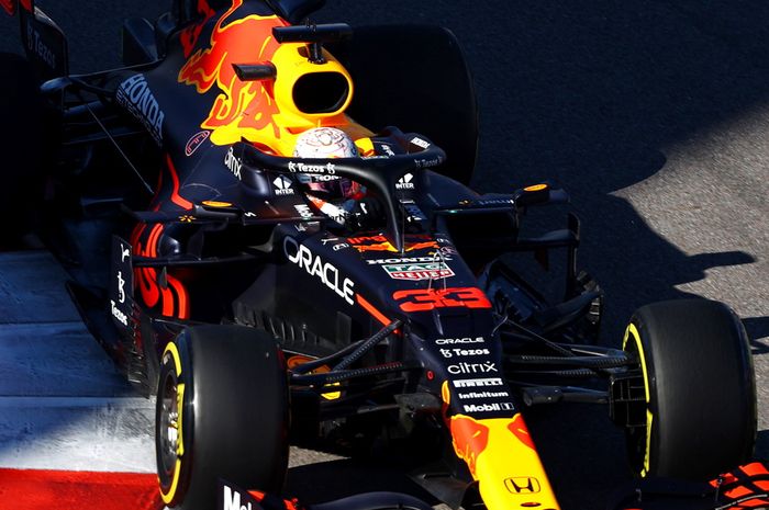 Max Verstappen menggunakan mesin baru di F1 Rusia 2021