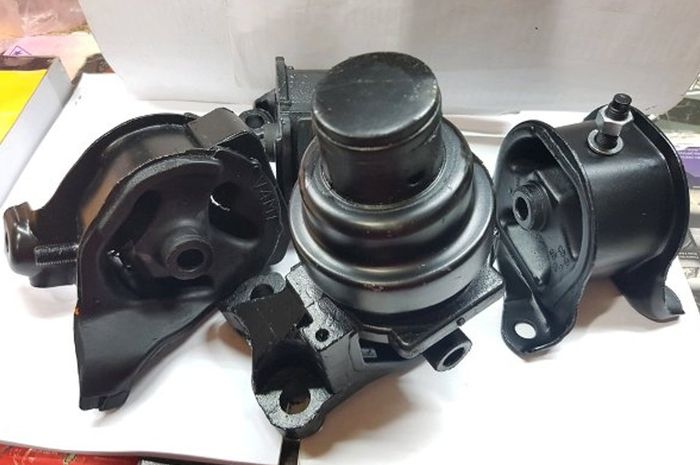 Ilustrasi engine mounting Honda Accord