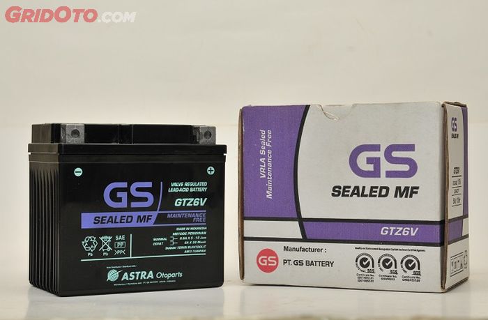 Salah satu aki motor yang dijual di Toko Aki Surya, yaitu GS Astra.