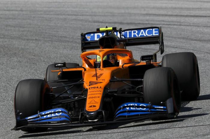 Jalani jumlah lap lebih sedikit ketimbang rekan satu timnya, Lando Norris ternyata menahan rasa sakit di hari pertama F1 Stiria