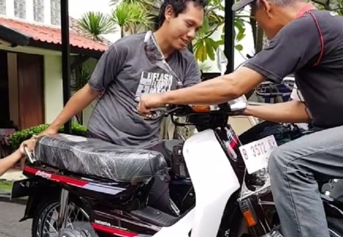 Honda Astrea Grand tahun 1991 yang laku Rp 80 Juta.