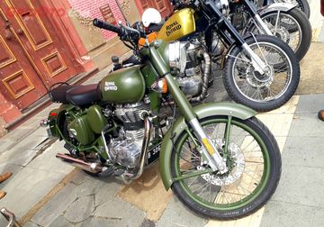 Barangkali Penasaran Segini Harga Royal Enfield Classic 500