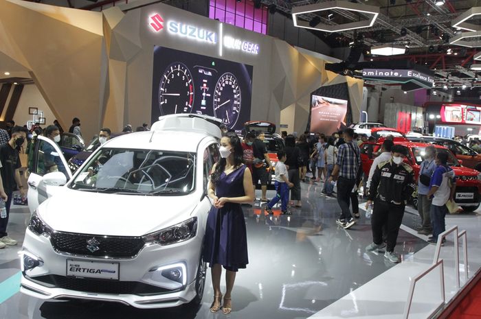 Suzuki umbar promo pembelian mobil baru selama berpartisipasi di IIMS 2023.
