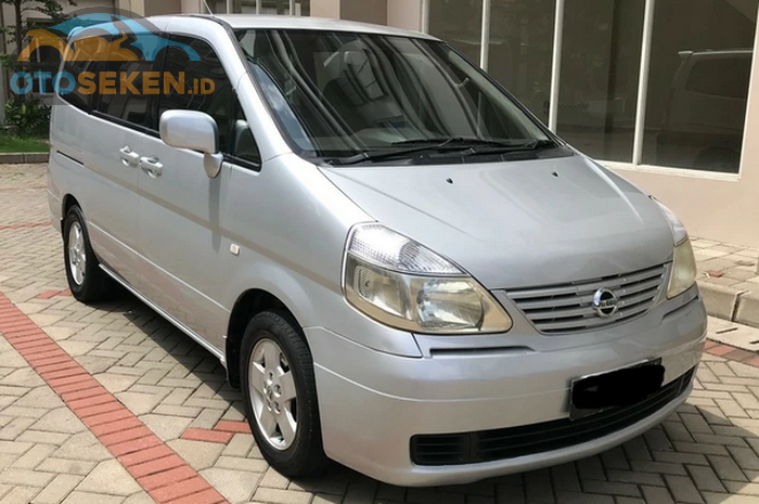 Spesifikasi dan kisaran harga Nissan Serena tahun 2009 seken.