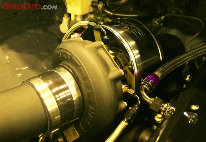 Turbocharger lansiran HKS berukuran jumbo