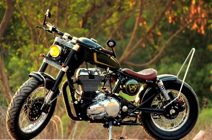 Royal Enfield Classic 350 custom old school bobber dari Jedi Customs