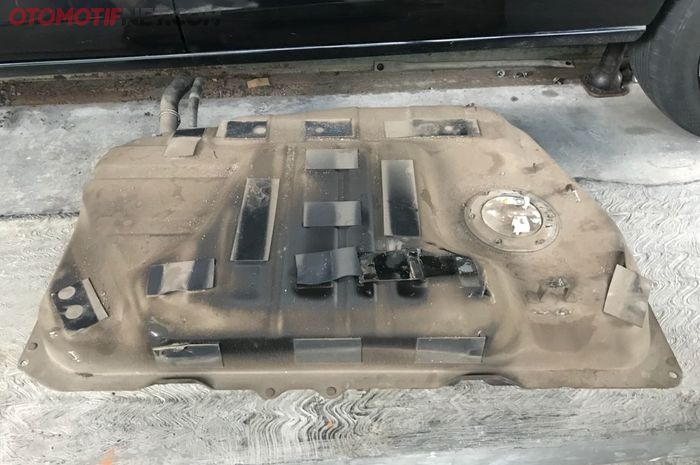 Ilustrasi tangki BBM 