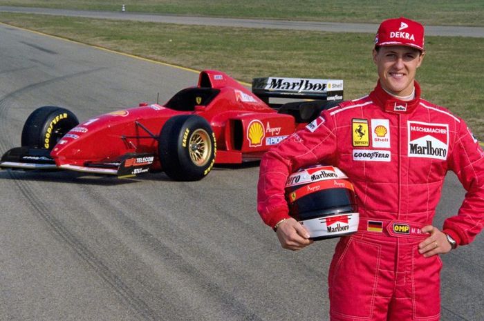 Michael Schumacher, pembalap baru tim Ferrari pada 1996 dan mobil Ferrari F310 dengan konfigurasi mesin V10