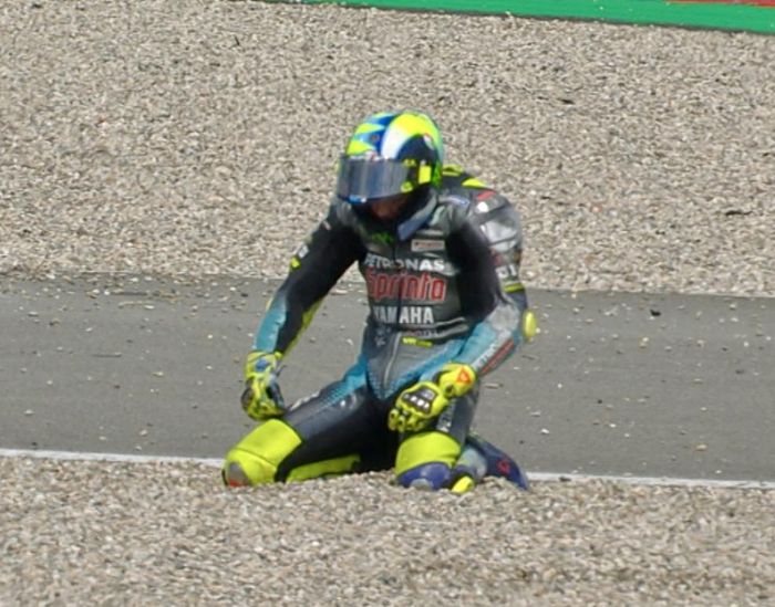 Valentino Rossi sudah meramal kariernya bakal terpuruk di MotoGP 2021.