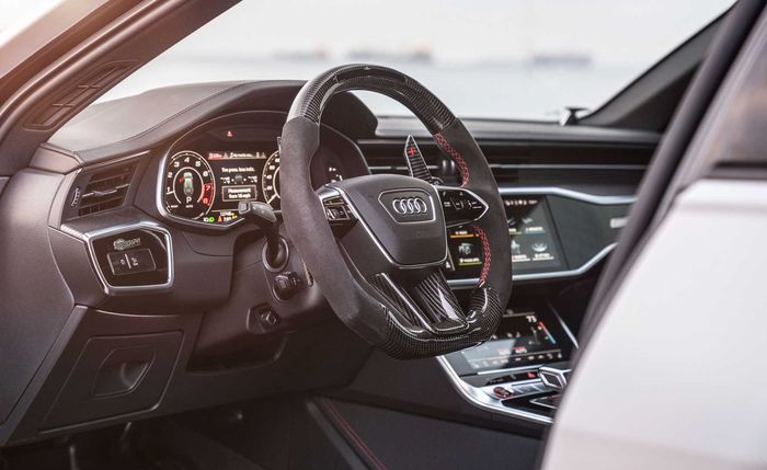 Tampilan kabin modifikasi Audi RS6 Avant