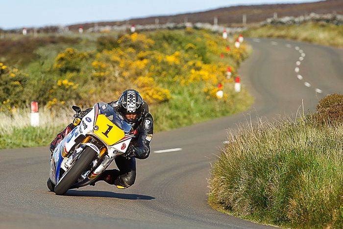 Legal dipakai di jalan raya