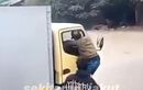 Nekat Bergelantungan di Pintu Truk, 2 Pemalak Sopir di Cilincing Jadi Buruan Polisi