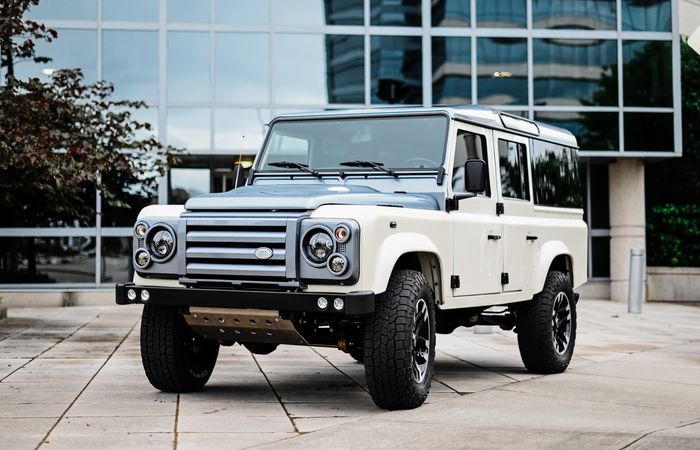 Land Rover Defender 110 dengan sentuhan kekinian