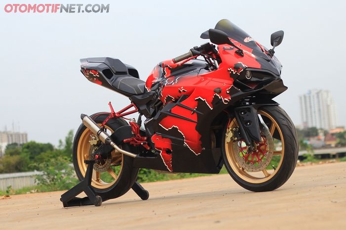 Modifikasi Kawasaki Ninja RR 2009