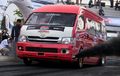 Toyota HiAce Paling Bengal, Miskin Jok Malah Jadi Mobil Drag