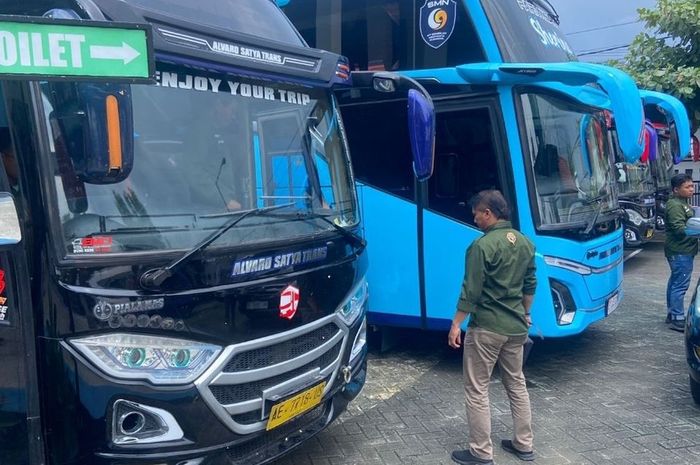 Ilustrasi liburan akhir tahun menggunakan bus AKAP, perhatikan kode ini pertanda ada copet