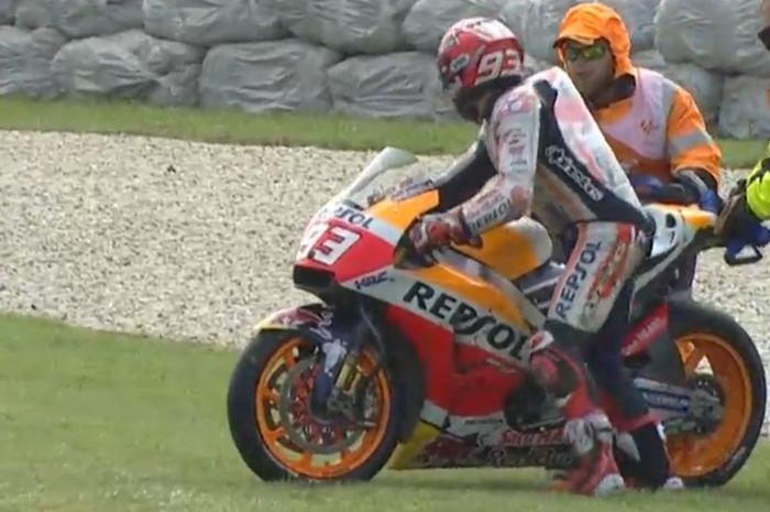 Marc Marquez jatuh