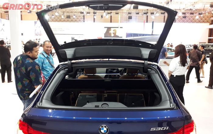 BMW 5 Series Touring bisa diupgrade audio Ground Zero