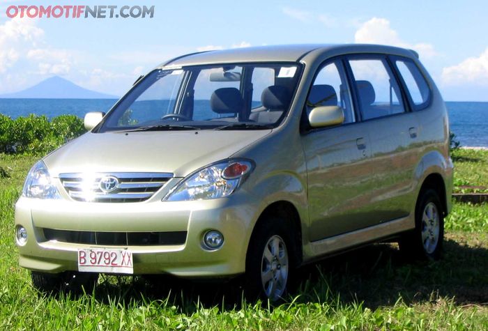 Harga Toyota Avanza bekas