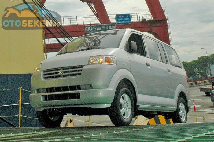Spesifikasi mesin dan kisaran harga Suzuki APV tahun 2005 sampai 2007 seken.