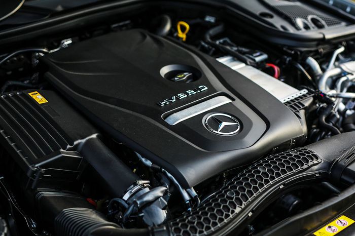 Sumber tenaga Mercedes-Benz E 350 e berteknologi hybrid