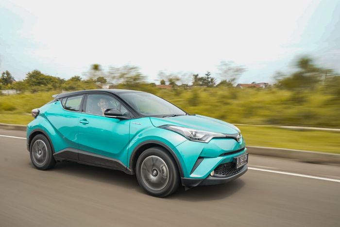 C-HR Hybrid